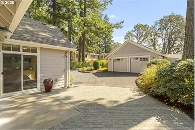 3562 Upper Dr, Lake Oswego, OR 97035 - Photo 43