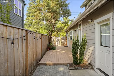 3562 Upper Dr, Lake Oswego, OR 97035 - Photo 41