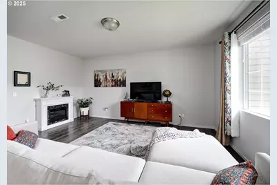 2170 SE 16th St, Gresham, OR 97080 - Photo 3