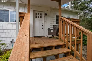 125 11th St, Florence, OR 97439 - Photo 21