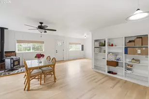 125 11th St, Florence, OR 97439 - Photo 9