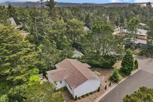 125 11th St, Florence, OR 97439 - Photo 41