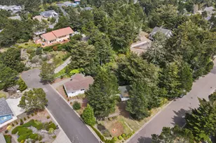 125 11th St, Florence, OR 97439 - Photo 39