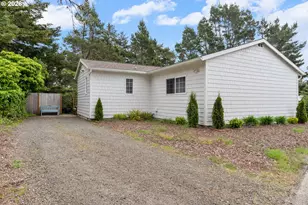 125 11th St, Florence, OR 97439 - Photo 21
