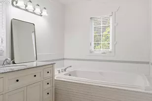 125 11th St, Florence, OR 97439 - Photo 27