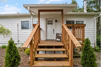 125 11th St, Florence, OR 97439 - Photo 19
