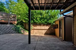 947 S R St, Cottage Grove, OR 97424 - Photo 43