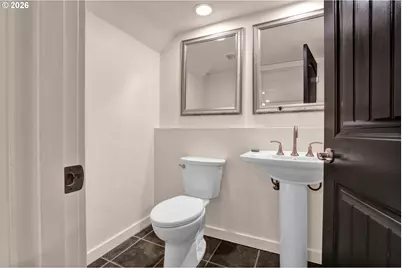 947 S R St, Cottage Grove, OR 97424 - Photo 21