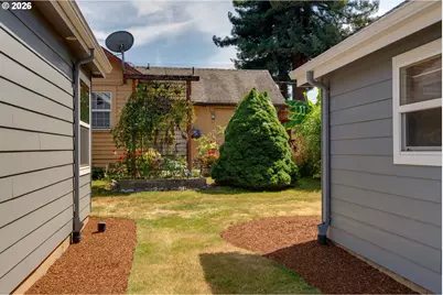 1139 NE Hembree St, McMinnville, OR 97128 - Photo 37