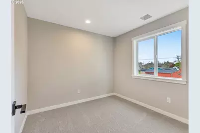 122 SW Alder Ct, Warrenton, OR 97146 - Photo 25