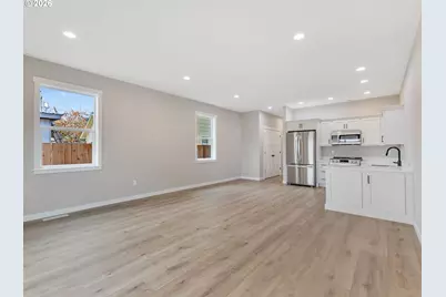 122 SW Alder Ct, Warrenton, OR 97146 - Photo 15