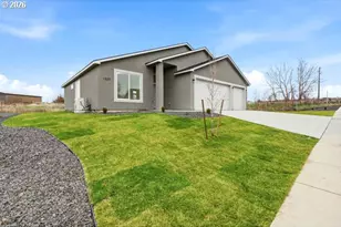 1327 SE 9th St, Hermiston, OR 97838 - Photo 3