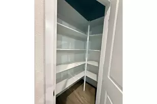 1327 SE 9th St, Hermiston, OR 97838 - Photo 3