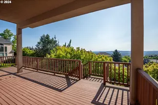 9365 SE Pennington Ct, Happy Valley, OR 97086 - Photo 37
