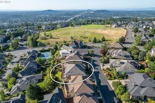 9365 SE Pennington Ct, Happy Valley, OR 97086 - Photo 31