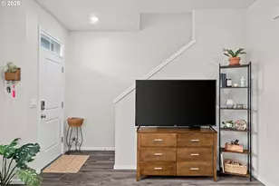 821 N 19th Ave, Cornelius, OR 97113 - Photo 7