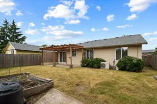980 SE Oak St, Dundee, OR 97115 - Photo 29