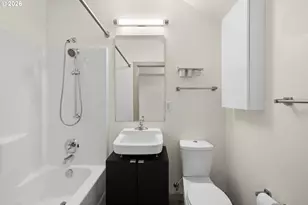 2525 N Killingsworth St, Portland, OR 97217 - Photo 9