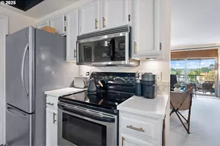 12625 SW Prince Edward Ct, King City, OR 97224 - Photo 19