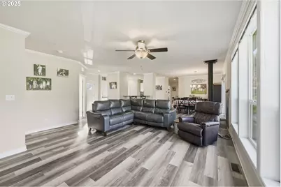 39557 Little Fall Creek Rd, Fall Creek, OR 97438 - Photo 7