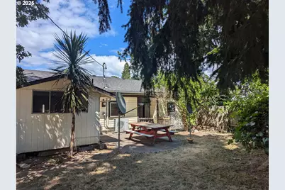 48294 Hills St, Oakridge, OR 97463 - Photo 35