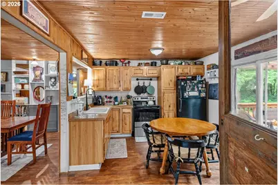 22606 Milk Ranch Rd, Scotts Mills, OR 97375 - Photo 5