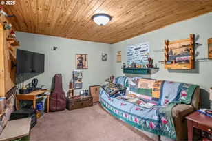 22606 Milk Ranch Rd, Scotts Mills, OR 97375 - Photo 23