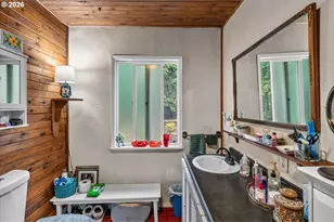22606 Milk Ranch Rd, Scotts Mills, OR 97375 - Photo 17