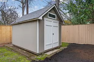 1480 SW Hilldale Ave, Portland, OR 97225 - Photo 43