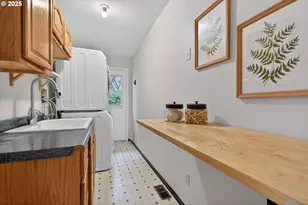 1480 SW Hilldale Ave, Portland, OR 97225 - Photo 35