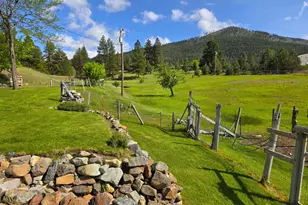 60408 Marysville Ln, Canyon City, OR 97820 - Photo 23