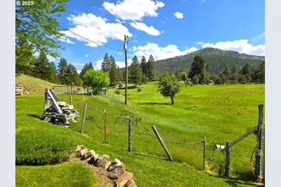 60408 Marysville Ln, Canyon City, OR 97820 - Photo 47