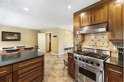 17907 S Edgewood Ln, Oregon City, OR 97045 - Photo 15