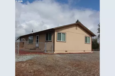 375 Jordan Creek Rd, Riddle, OR 97469 - Photo 3