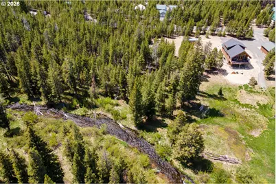 Teatable, Crescent Lake, OR 97733 - Photo 13
