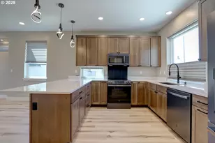 211 NW Heisler St, Dufur, OR 97021 - Photo 11