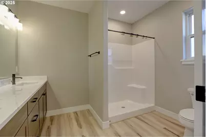 211 NW Heisler St, Dufur, OR 97021 - Photo 7