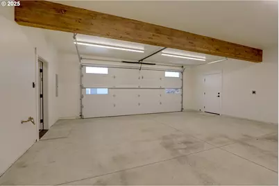 211 NW Heisler St, Dufur, OR 97021 - Photo 13