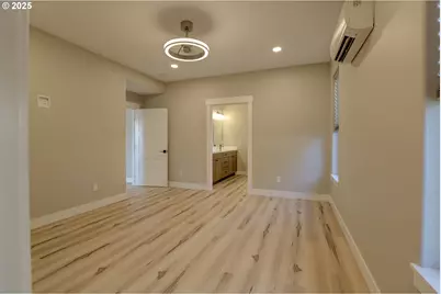 211 NW Heisler St, Dufur, OR 97021 - Photo 5