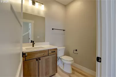 211 NW Heisler St, Dufur, OR 97021 - Photo 15