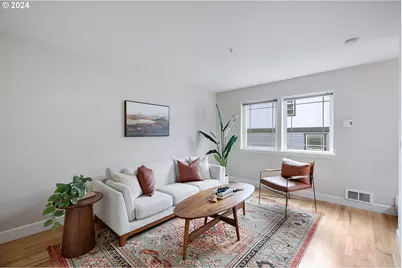 6748 N Pittsburg Ave, Portland, OR 97203 - Photo 11