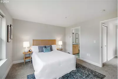 6748 N Pittsburg Ave, Portland, OR 97203 - Photo 15