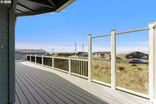 2413 NW Oceania Dr, Waldport, OR 97394 - Photo 7