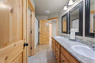 68182 E Twinberry Loop, Welches, OR 97067 - Photo 33