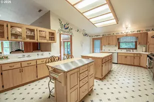 2690 Bear Creek Rd, Cottage Grove, OR 97424 - Photo 13