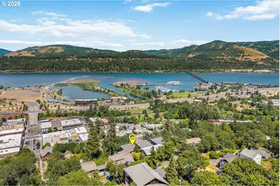 51 Sherman Ave, Hood River, OR 97031 - Photo 9