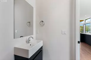 51 Sherman Ave, Hood River, OR 97031 - Photo 21