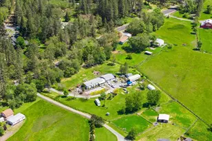 2447 Stringer Gap Rd, Grants Pass, OR 97527 - Photo 31