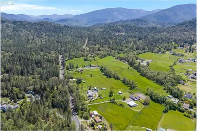 2447 Stringer Gap Rd, Grants Pass, OR 97527 - Photo 29