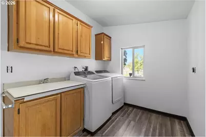 2447 Stringer Gap Rd, Grants Pass, OR 97527 - Photo 25